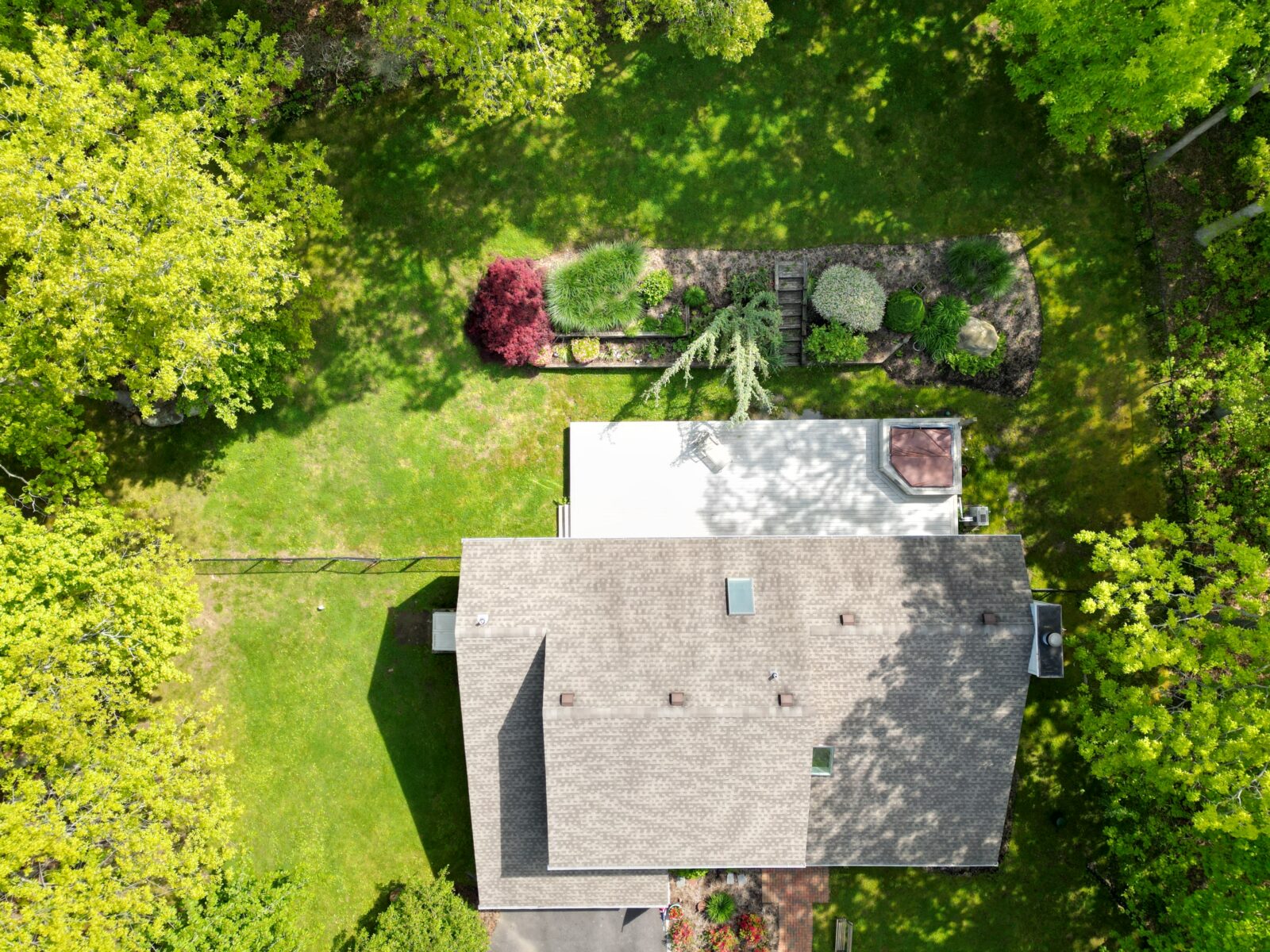 11220 Soundview Rd, Southold - Aerial 2